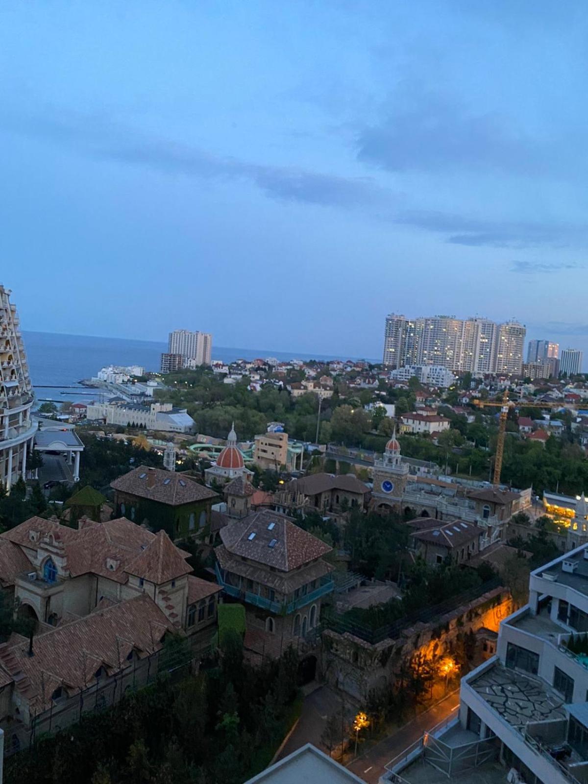 Panoramic Plaza Apartments Odesa Exterior photo