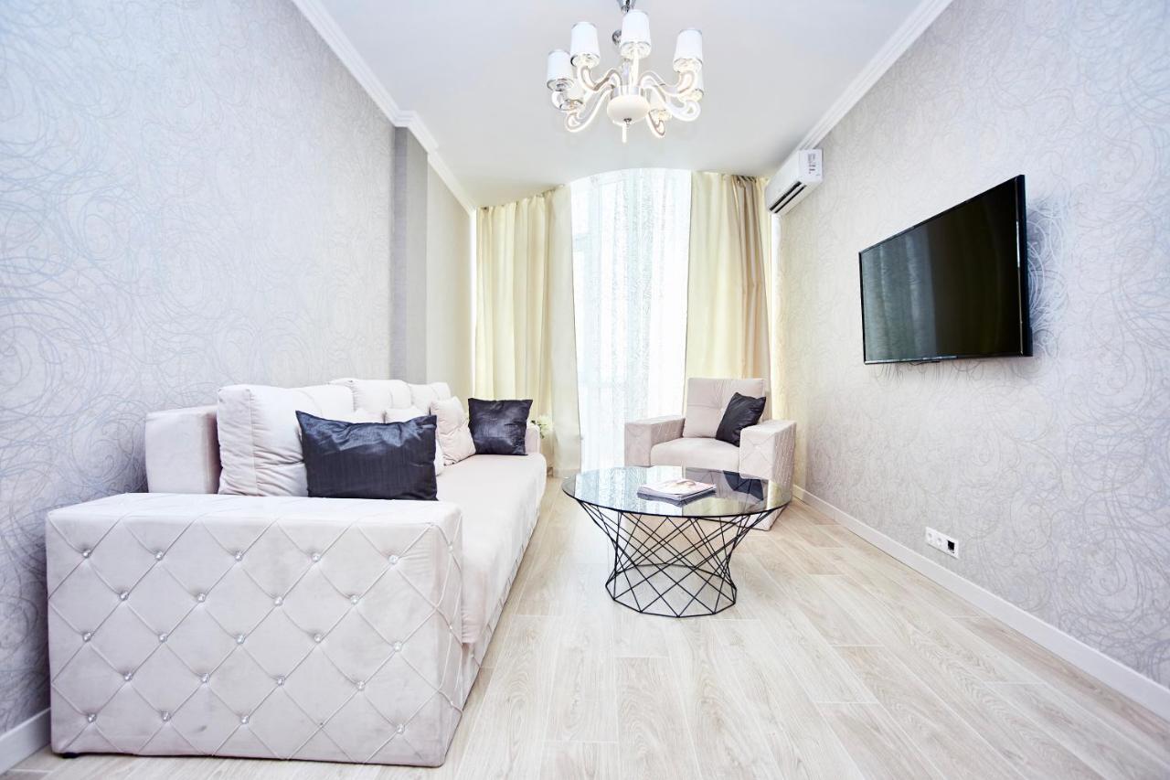 Panoramic Plaza Apartments Odesa Exterior photo